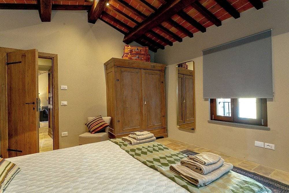 Foto 4 von 30: Elegante appartamento affacciato sulla piazza principale di Montone