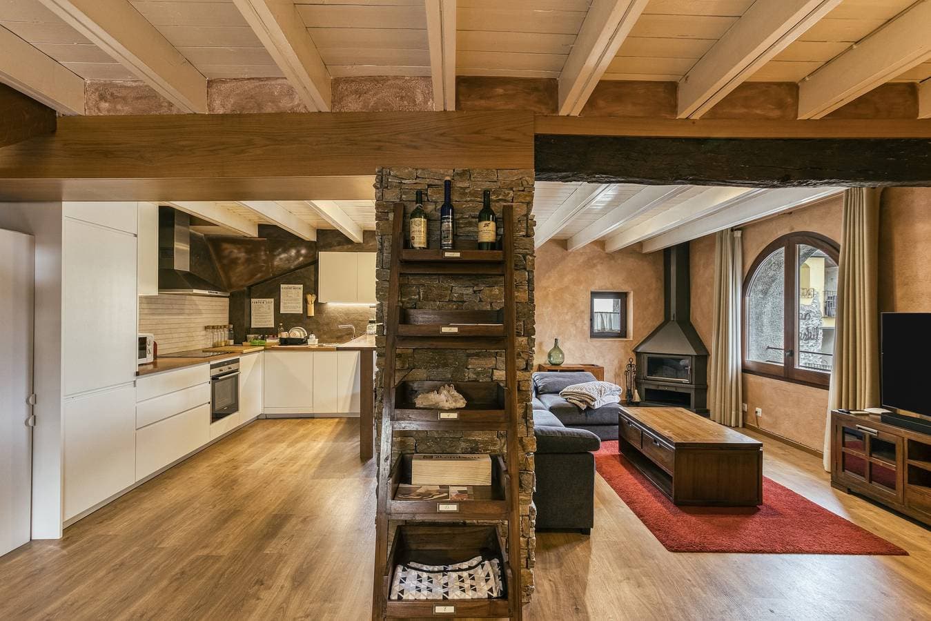 Foto 10 von 36: Ferienwohnung 'Comanegra' mit Bergblick, Wi-Fi und Klimaanlage