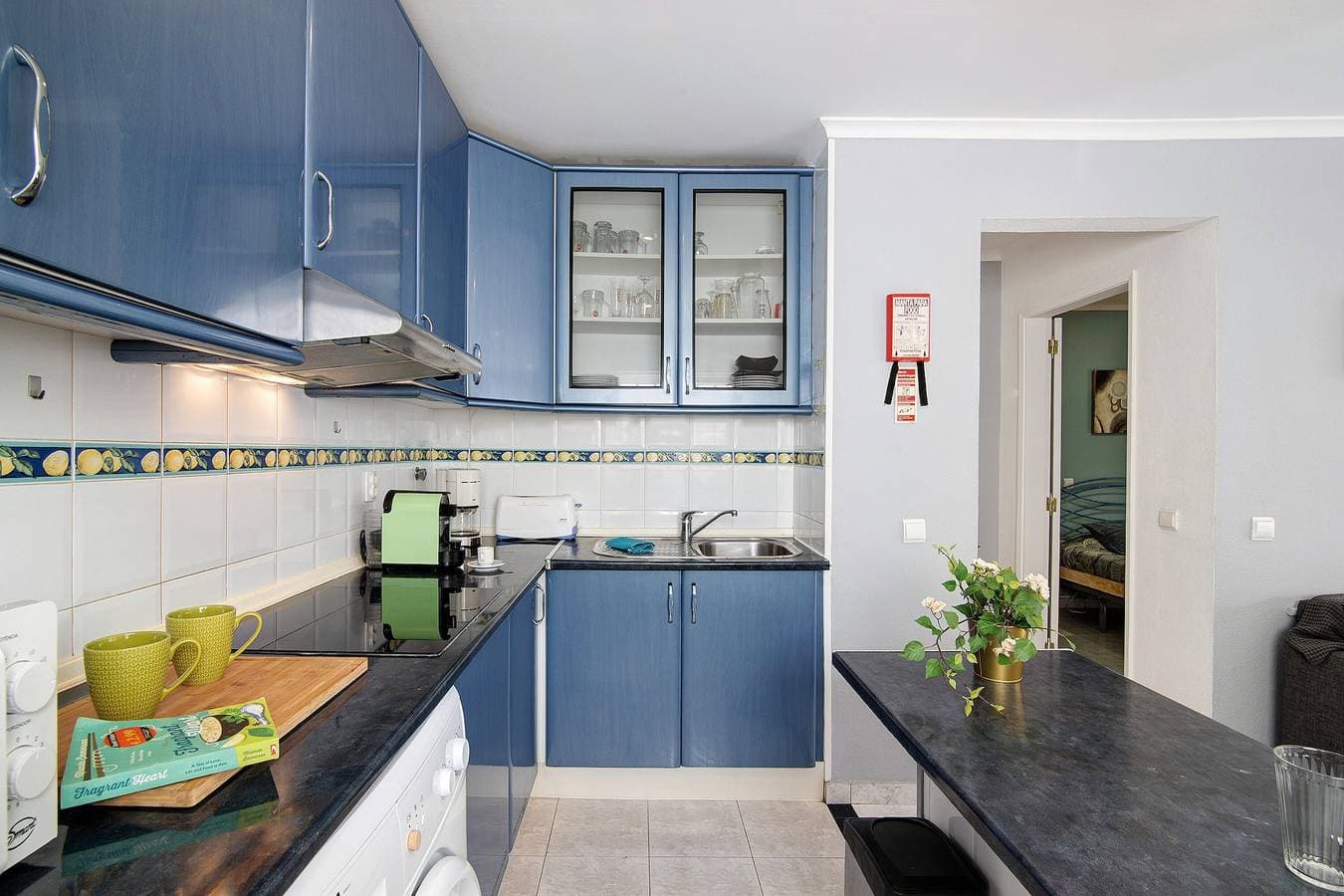 Foto 10 von 23: Ferienwohnung 'Zitronen' mit privater Terrasse, WLAN und Klimaanlage