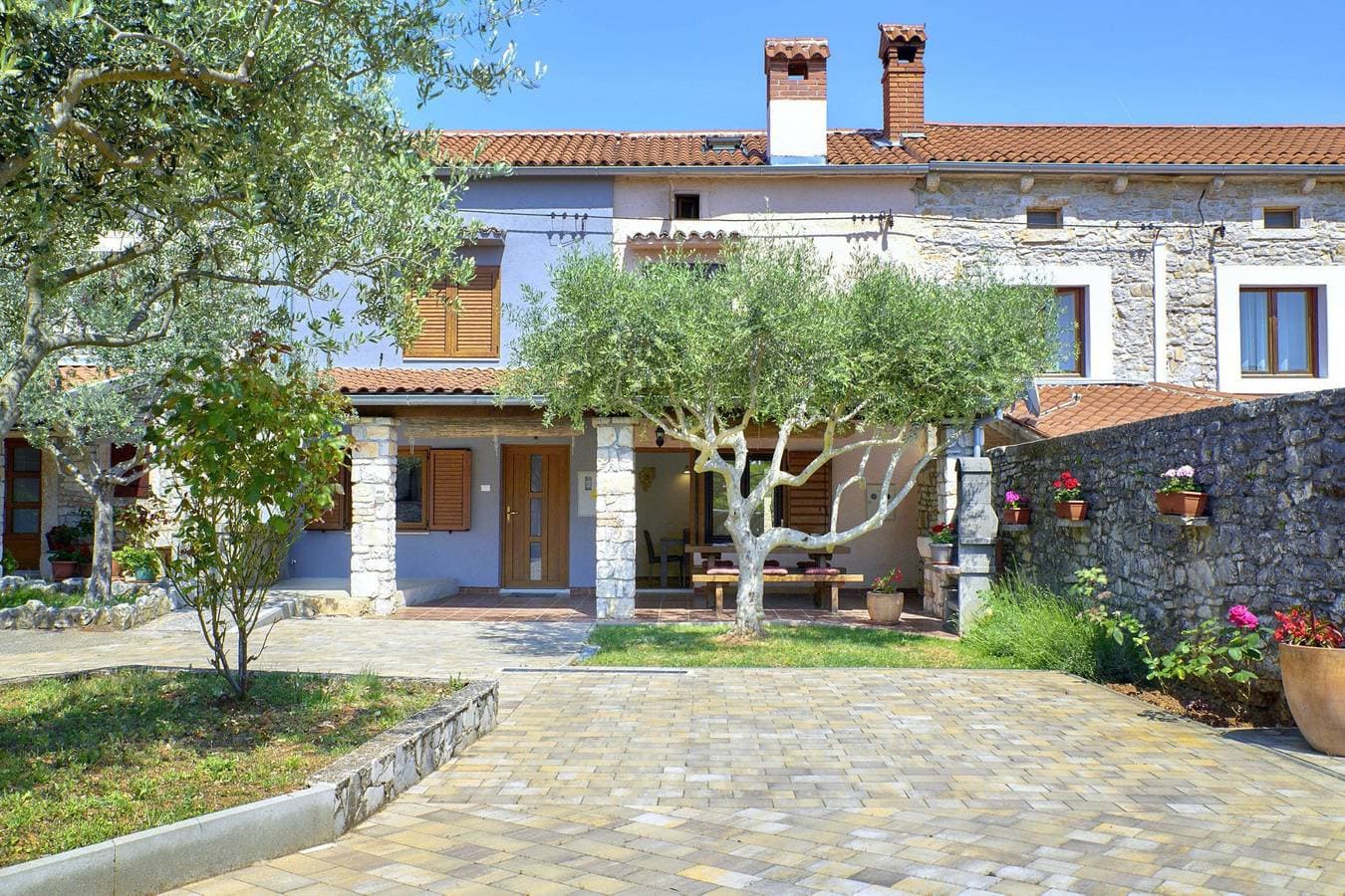 Ferienhaus Orihi * 2000 m2 eingezäunter Garten, überdachte Terrasse 1