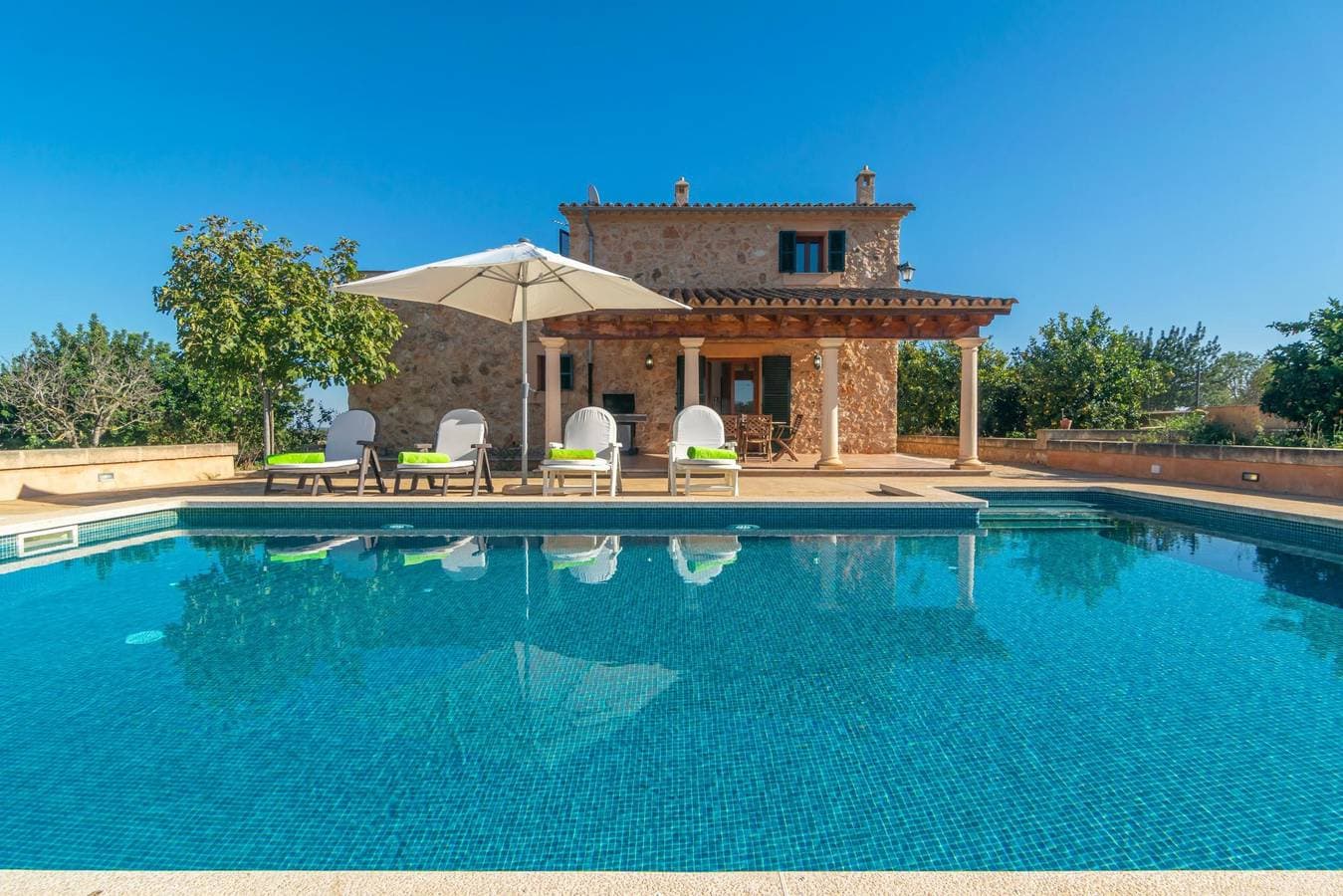 Foto 5 von 38: Cas General (Santa Eugenia)- Schöne rustikale Villa mit privatem Salzpool und kostenlosem WLAN