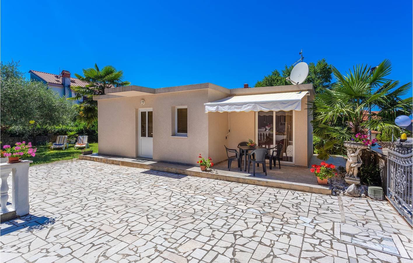 Gemütliche Ferienwohnung mit Terrasse, WLAN, Parkplatz, 600 m vom Strand entfernt 1