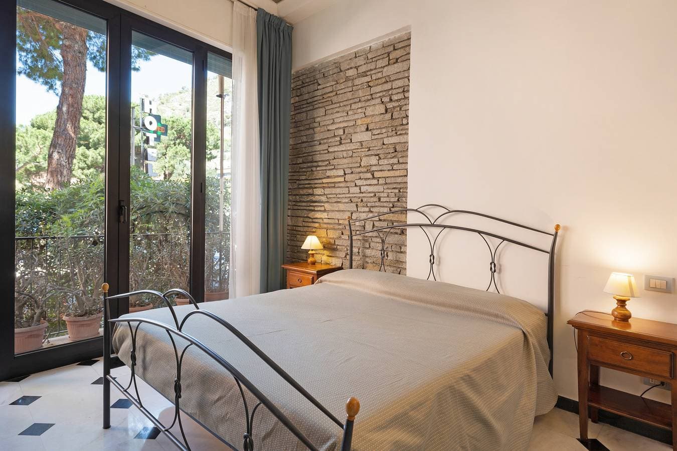 Foto 3 von 27: Ferienwohnung '5 Mehari' mit Balkon, Klimaanlage und WLAN