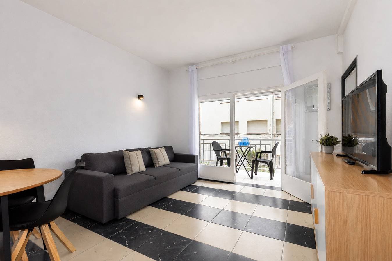 Foto 4 von 19: Uhc Salduba Apartment