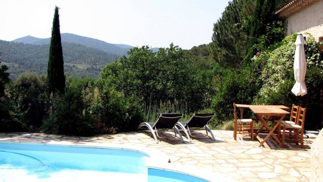 Appartement en pleine nature avec piscine chauffée 1