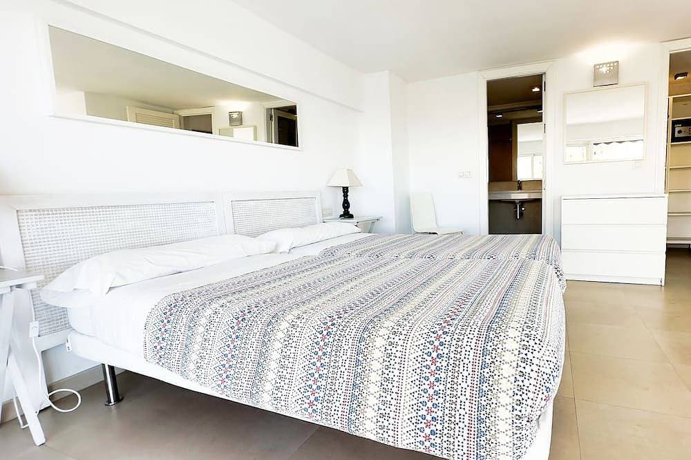 Foto 4 von 30: Skol 302 - Superb 1-Bedroom Duplex Apartment in Skol Marbella