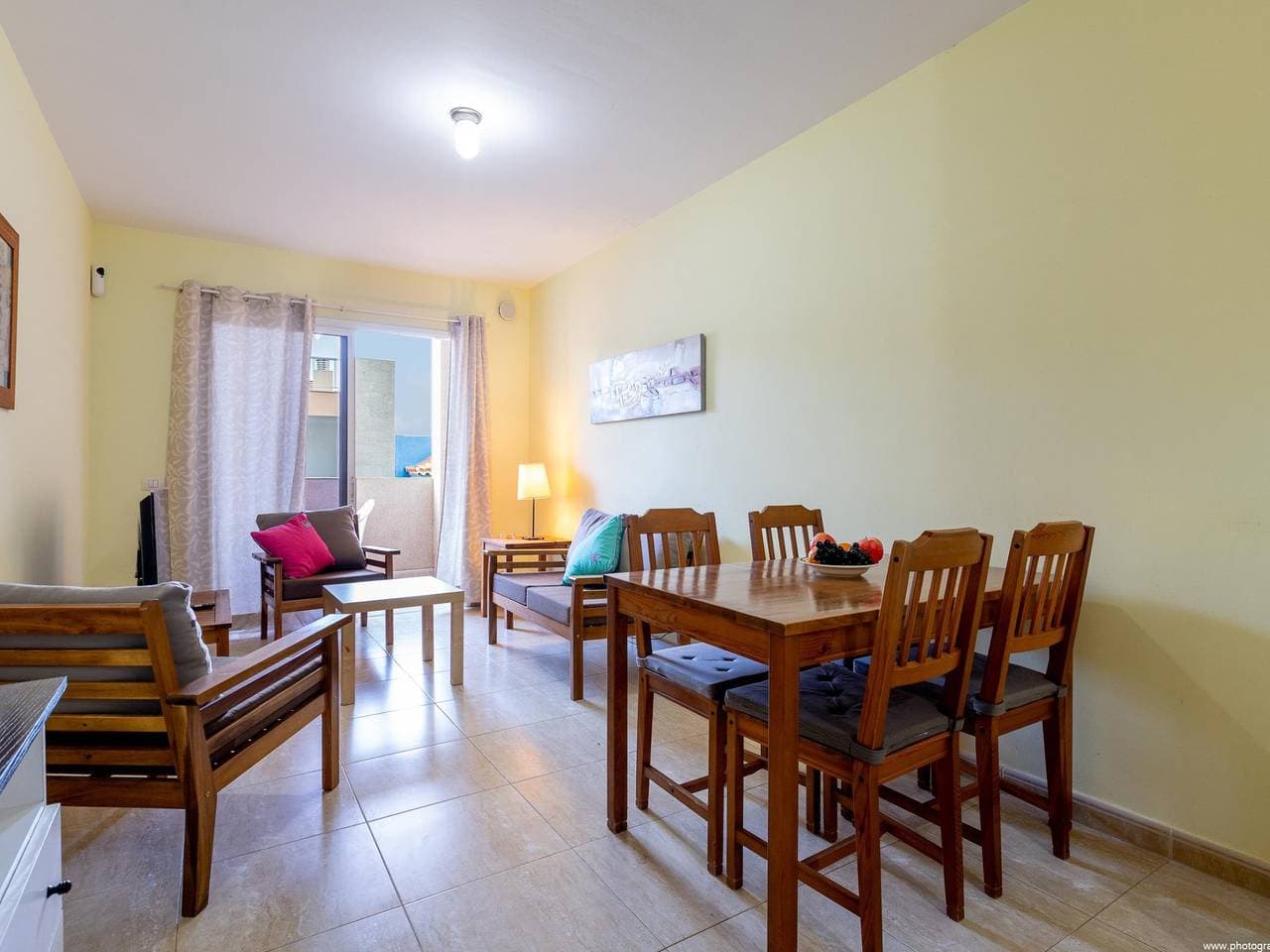 2A Wohnung Abrigos, Wifi und Balkon 1