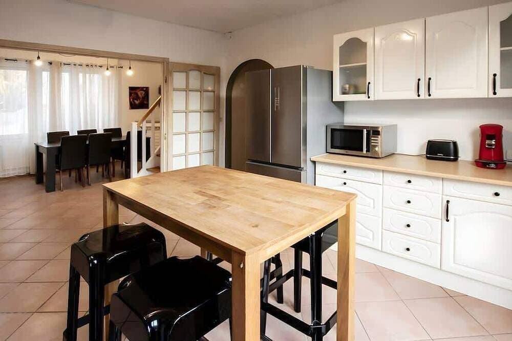 L'Hermitage, jardin, billard et wifi haut débit 1