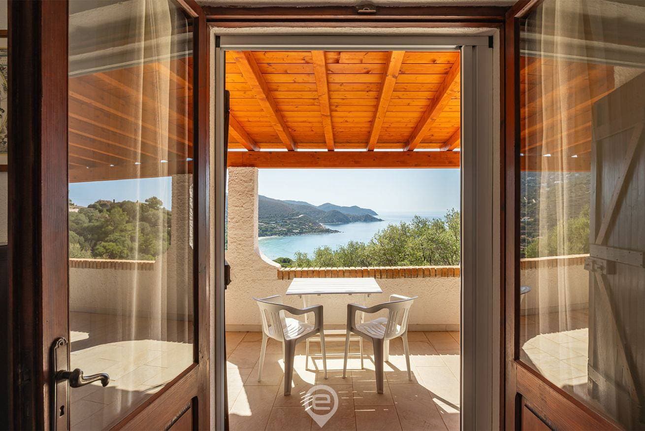 Foto 7 von 52: Villa für 4 Personen mit Meerblick