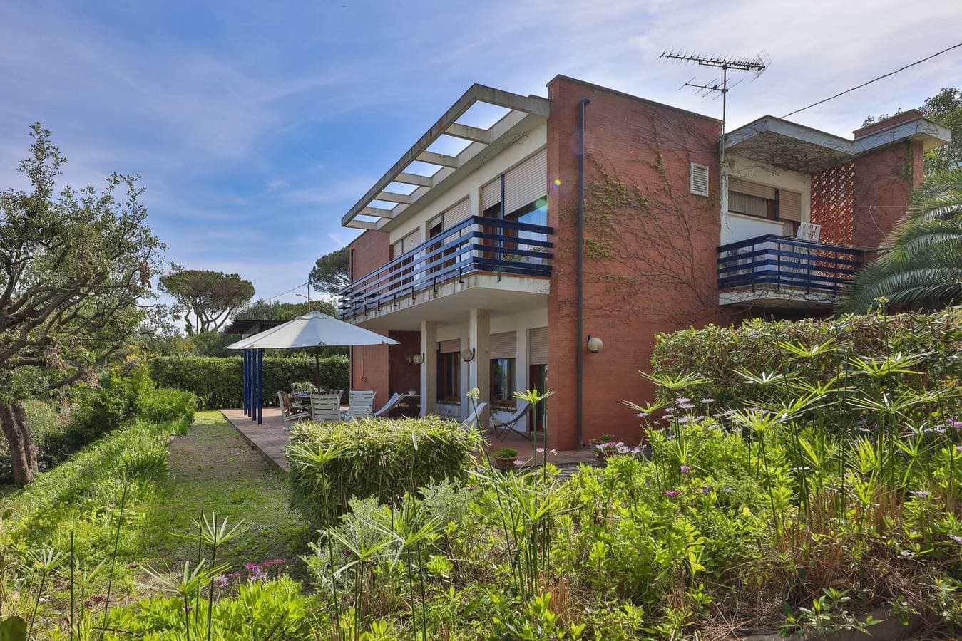 Foto 11 von 39: Villa für 10 Personen mit Garten