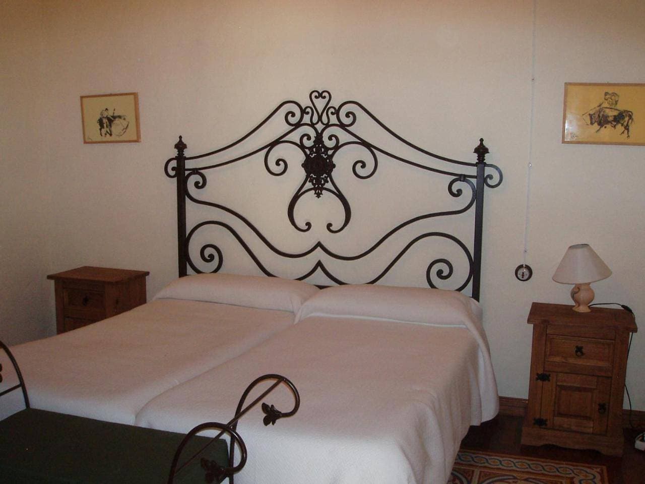 Foto 8 von 12: Double or Twin Room