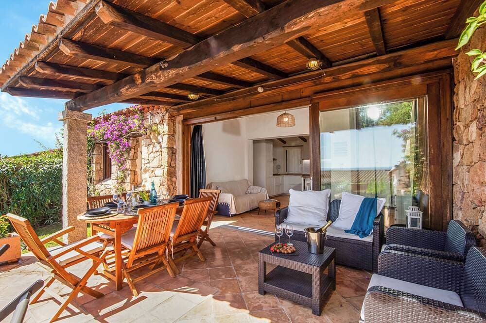 Casa Molara, Punta Molara, Italy 1