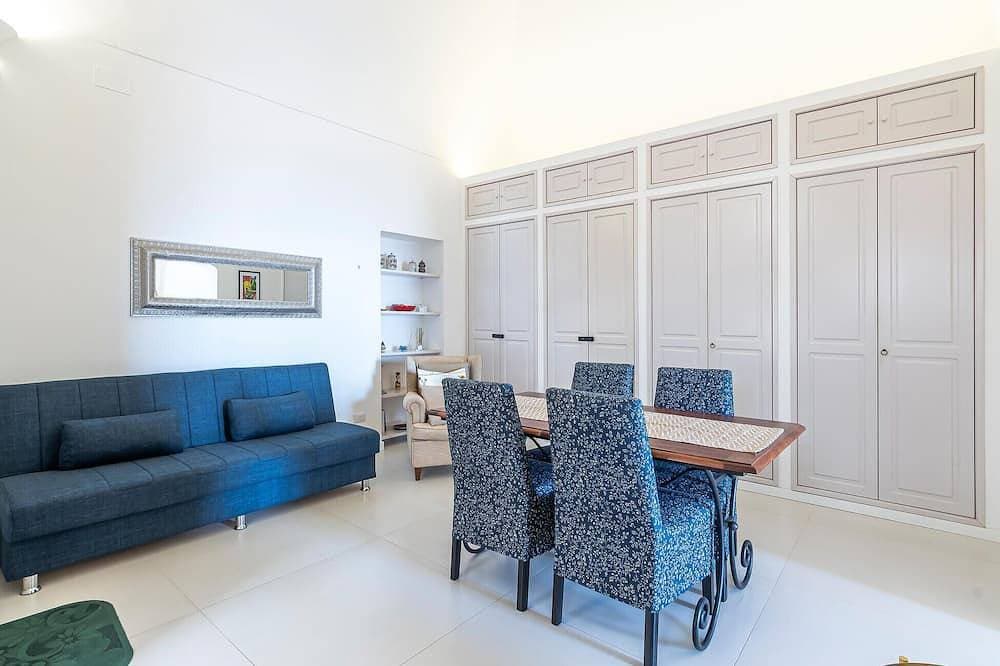 Foto 11 von 30: Amazing apartment in Raito with WiFi