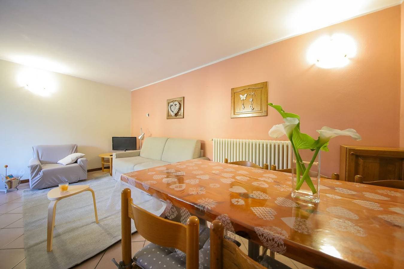 Foto 5 von 36: Quattro Stagioni Winter Garten-Ferienwohnung mit Pool