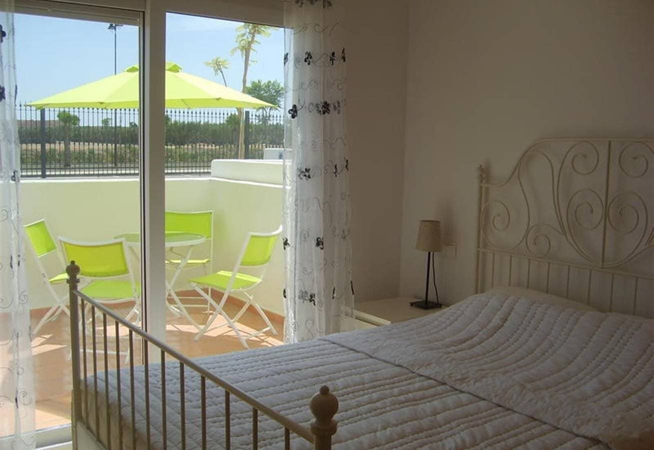 Foto 10 von 31: Ferienwohnung "Schönes Dreibett am Condado" mit Pool, Garten und Terrasse