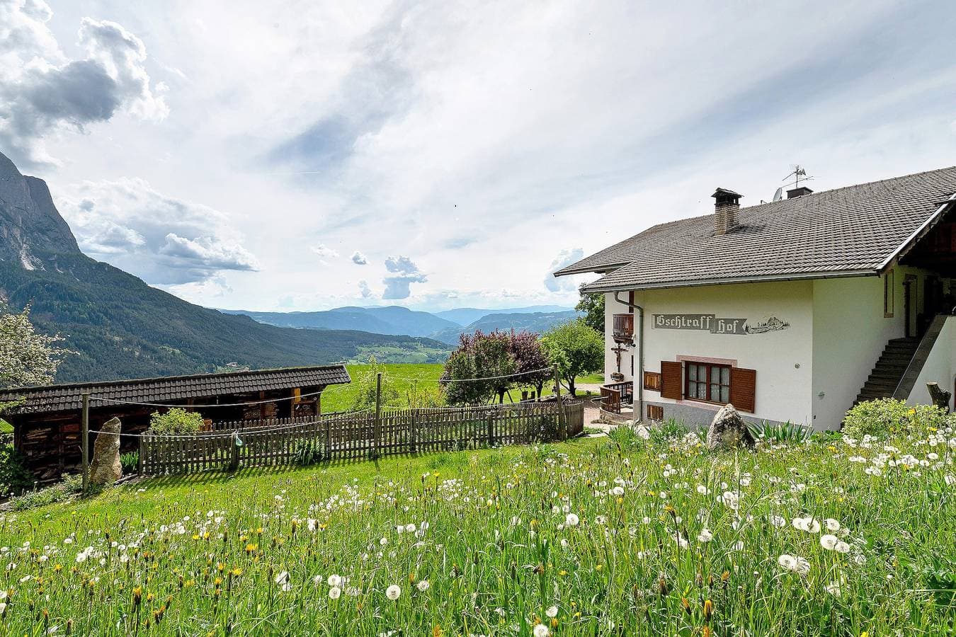 Foto 12 von 50: Apartment 'Schönblick' mit Bergblick, Gemeinschaftspool und WLAN