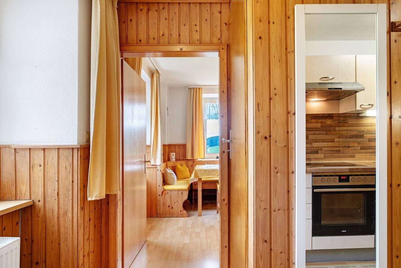Foto 11 von 38: Ferienwohnung 'Rutscherhof' mit Bergblick, privater Terrasse und Wi-Fi