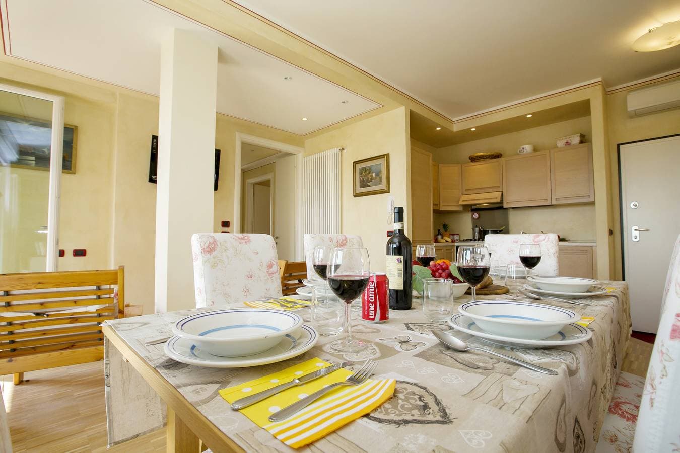 Foto 4 von 22: Casa Bel Tramonto - Lakeview Apt + Beach Access