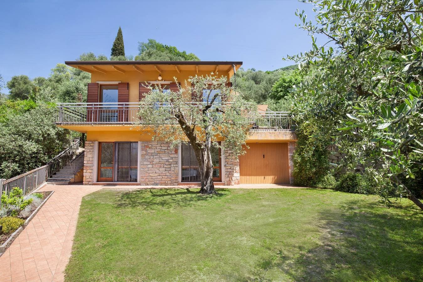 Foto 8 von 28: Villa Carducci with lake view