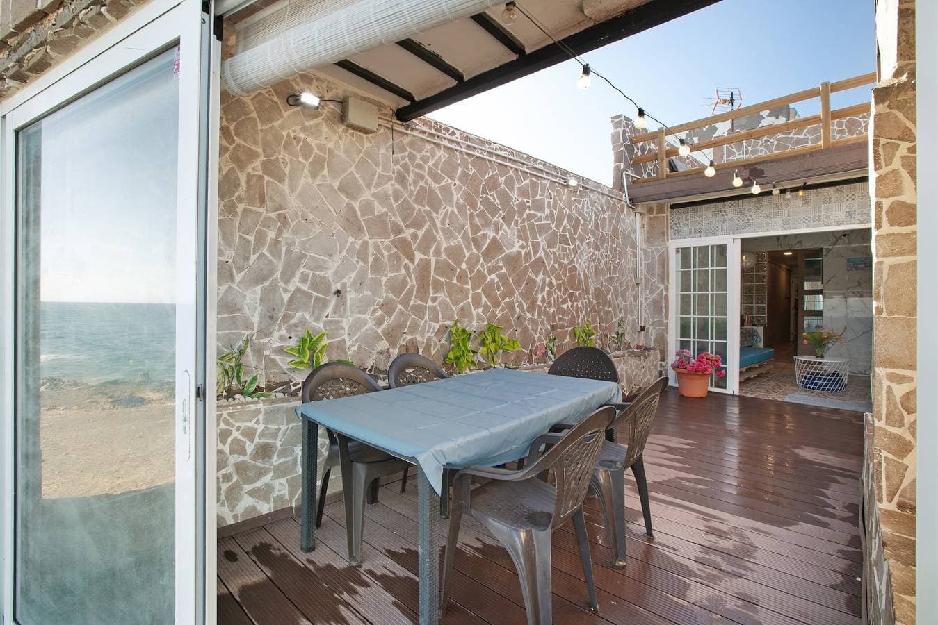 Foto 5 von 45: Ferienhaus "Casa Tenerife Primera Linea" mit Meerblick, 3 privaten Terrassen und WLAN