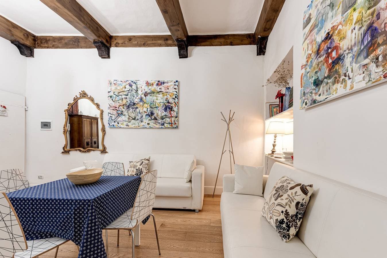 Foto 4 von 20: Ferienapartment 'Quiet Independent at the Duomo' mit WLAN und Klimaanlage