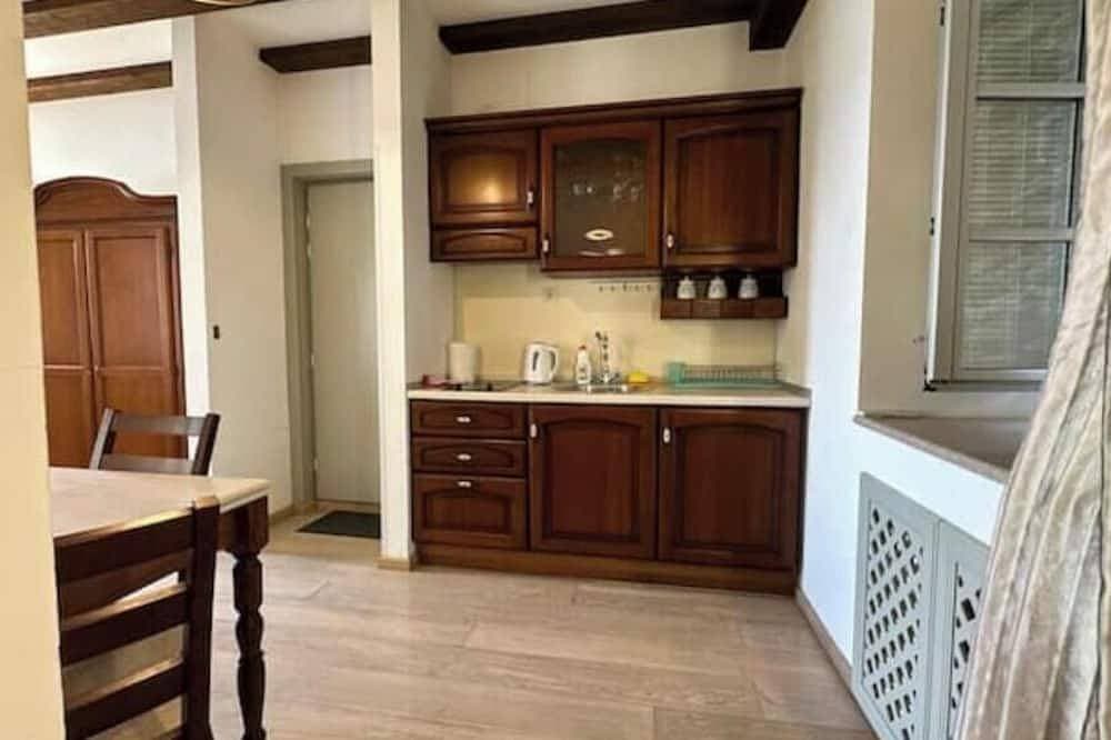 Foto 13 von 30: Mistral Studio – Historic Charm, Stunning Views & Relaxing Terrace