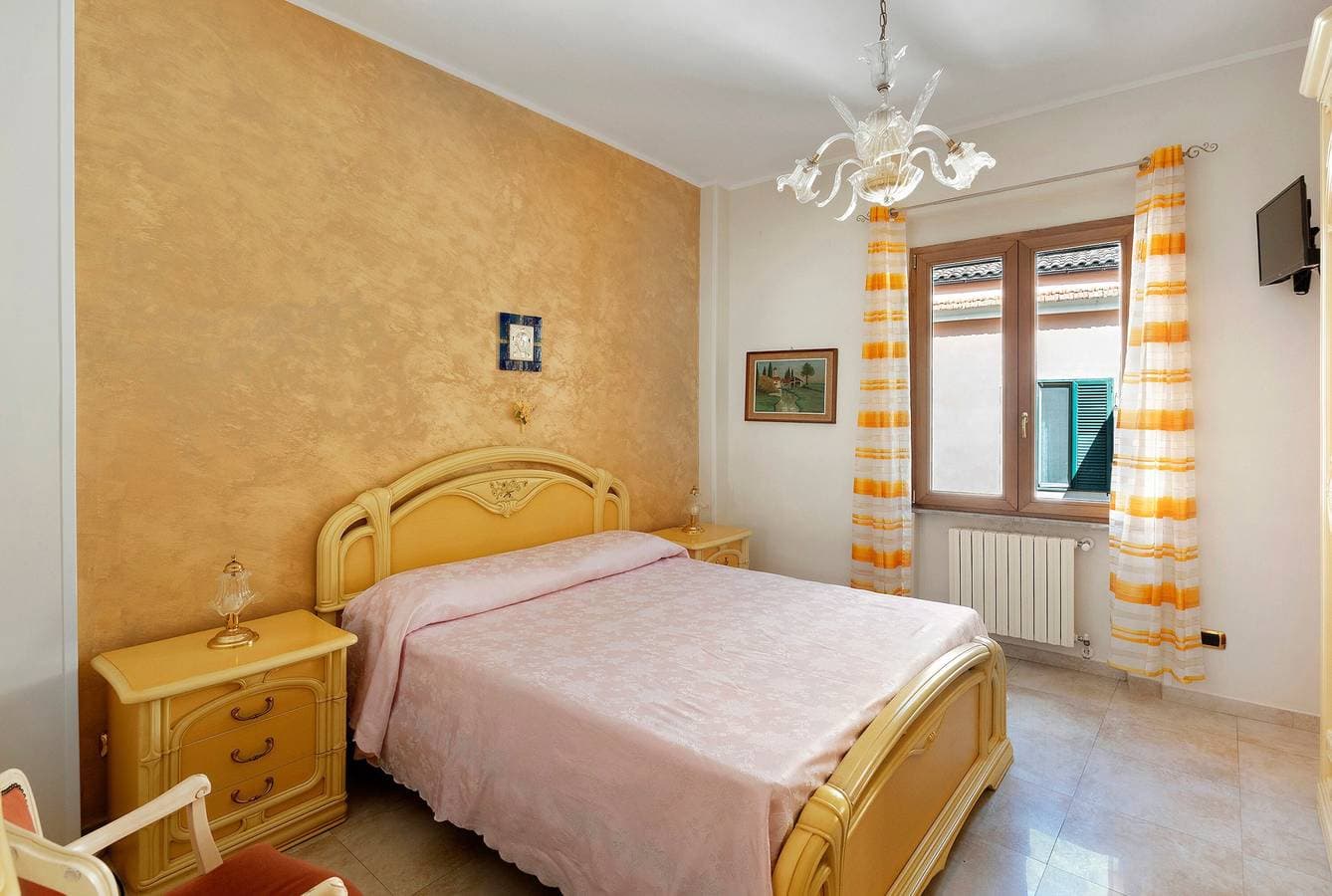 Foto 9 von 20: Apartment 'Ce Tour - La Casa del Limone di Nonni' mit Bergblick, WLAN und Klimaanlage
