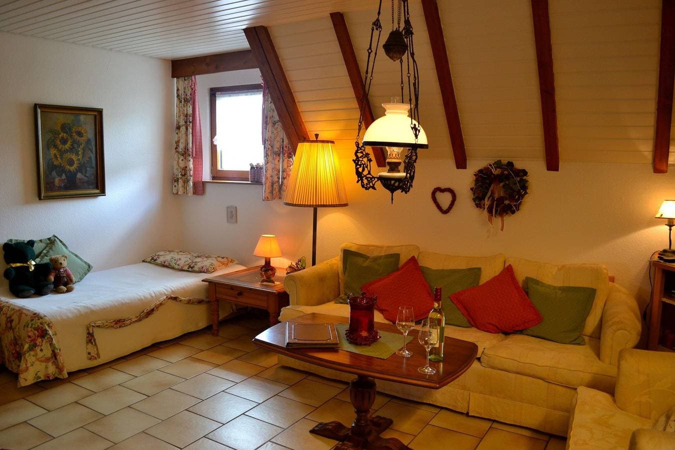 Foto 6 von 15: Ferienwohnung 'Nachtigall' mit Bergblick, Gemeinschaftsterrasse und Wi-Fi