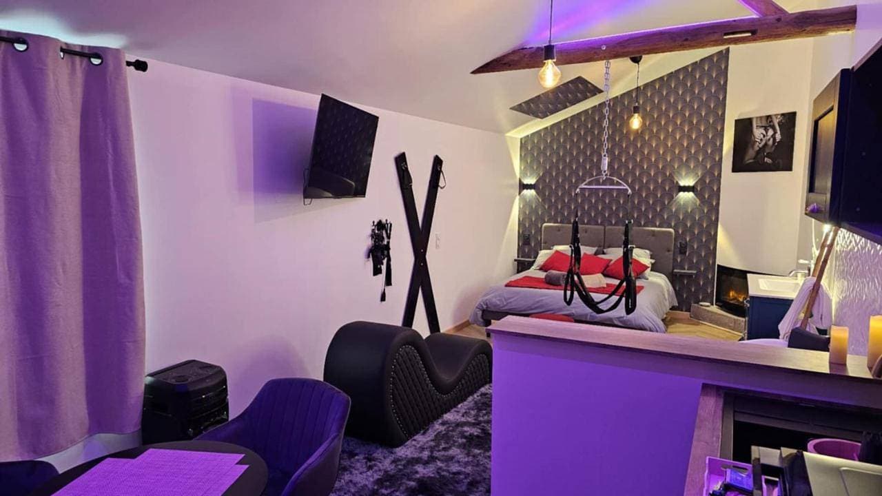 Foto 10 von 15: Double Room with Private Bathroom