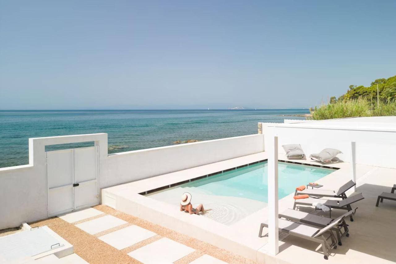 Foto 13 von 38: Villa - Beach Front