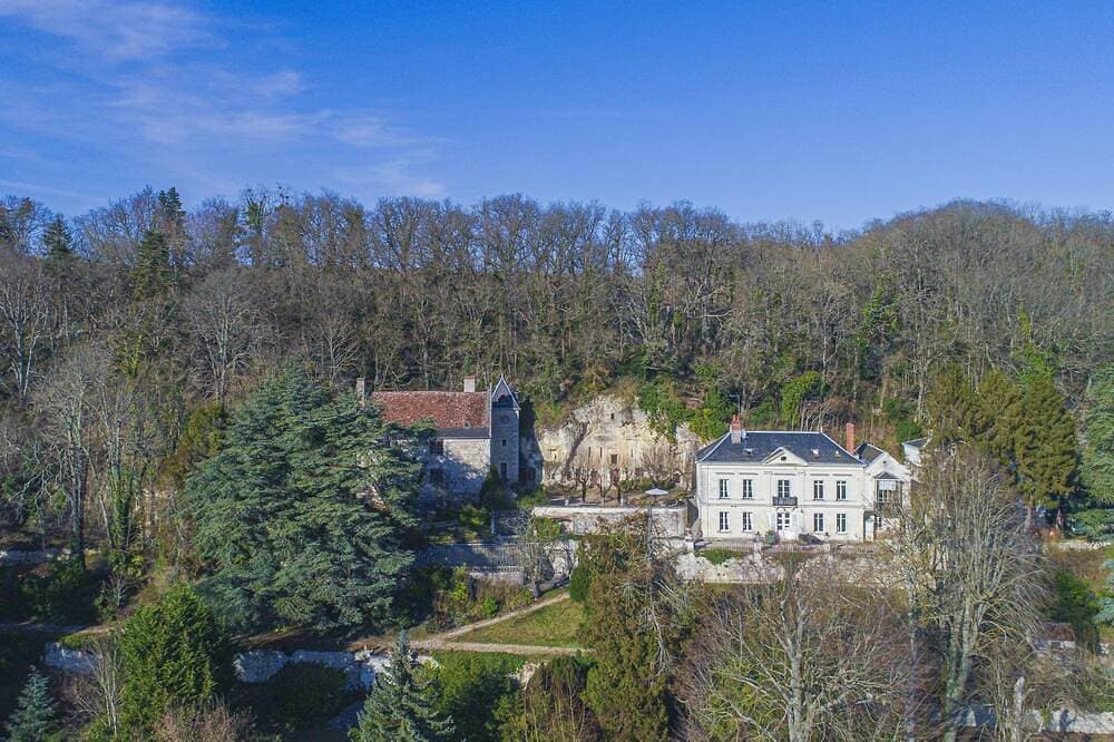 Charming manor house with 2 suites, swimming pool, 15 min from Chenonceau and Beauval 1