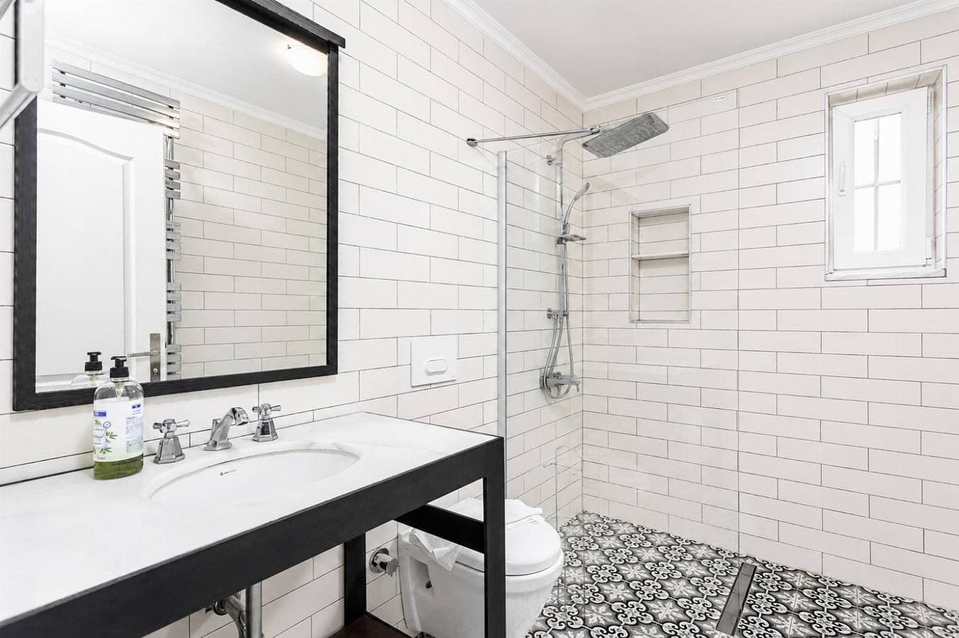 Foto 10 von 19: Villa für 8 Personen mit Balkon
