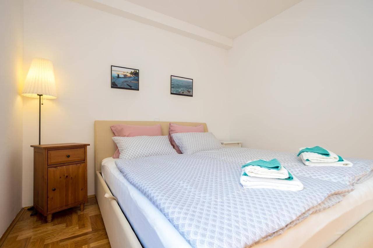 Foto 9 von 20: Two-Bedroom Apartment with Balcony