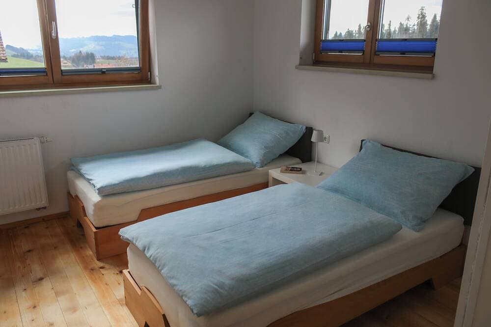 Foto 7 von 30: Die Ferienwohnung \"Drei-Länder-Eck\" im schönen Bregenzer Wald mit 2 Schlafzimmer