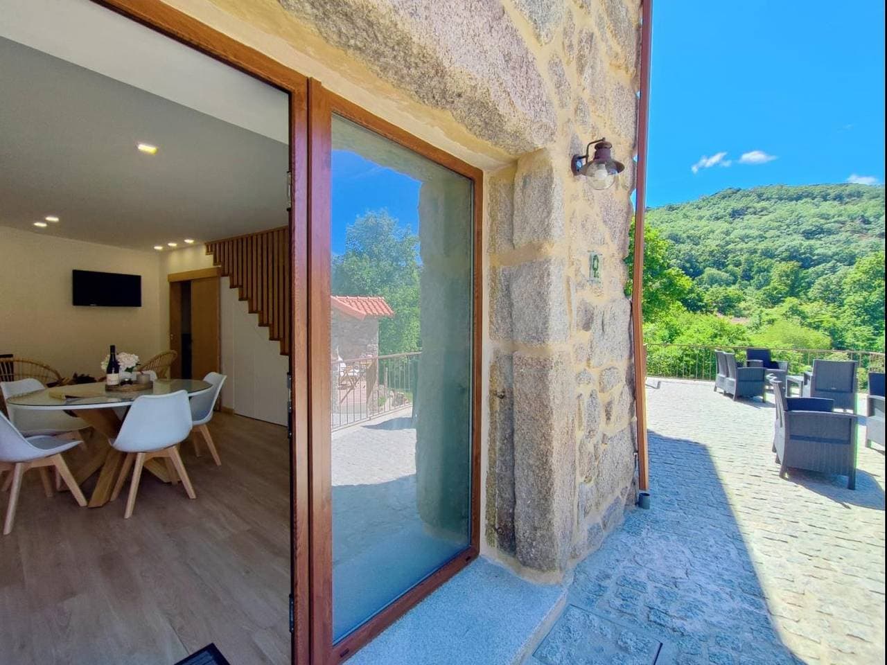 Foto 4 von 48: Landhaus für 5 Personen mit Balkon/Terrasse