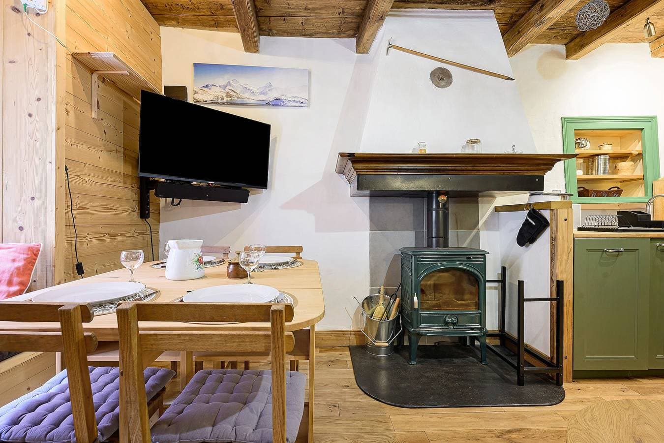 Foto 10 von 31: Ferienhaus „Le Nid Savoyard“ mit Bergblick, Balkon und WLAN