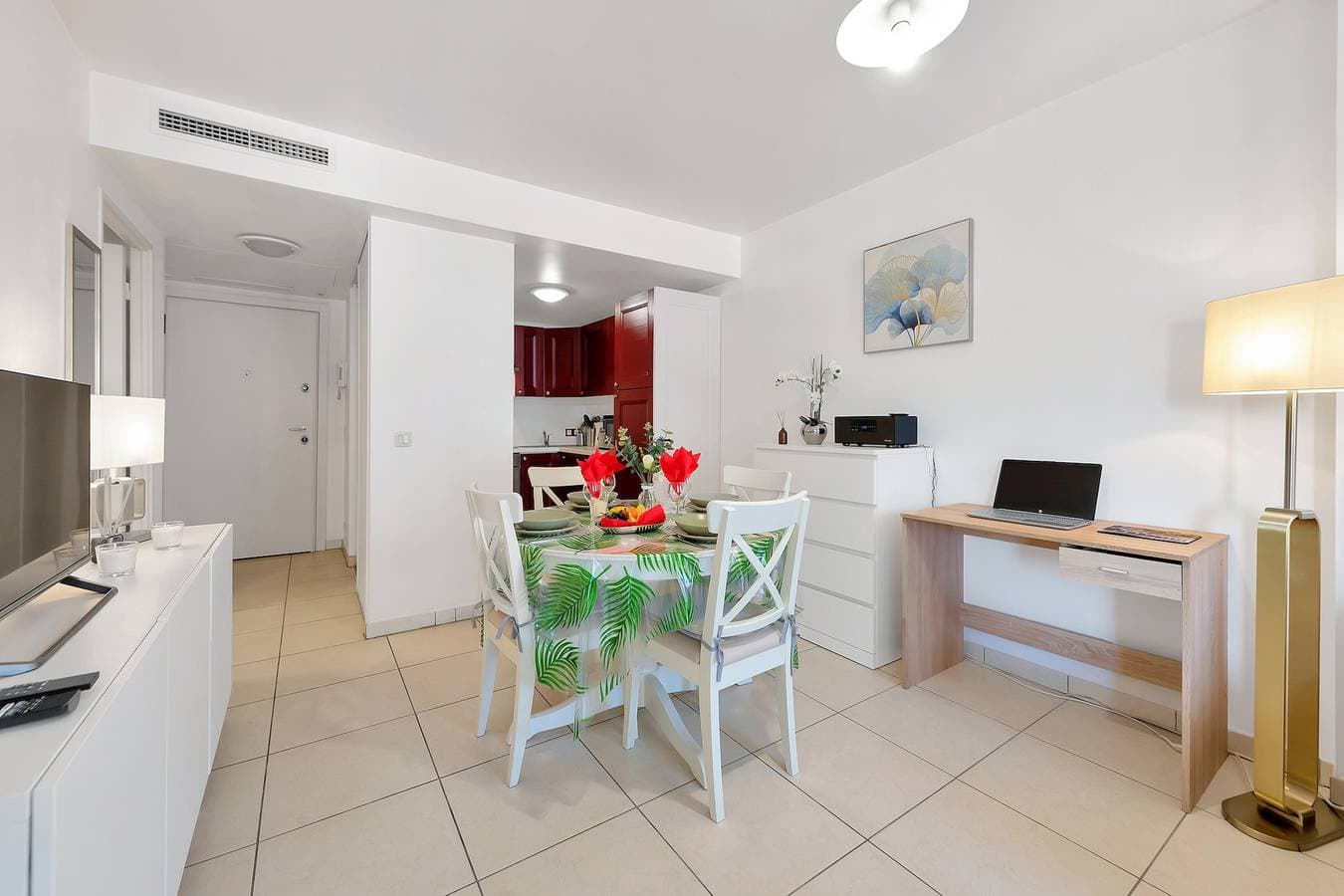 Foto 3 von 12: Ferienwohnung für 4 Personen mit Balkon