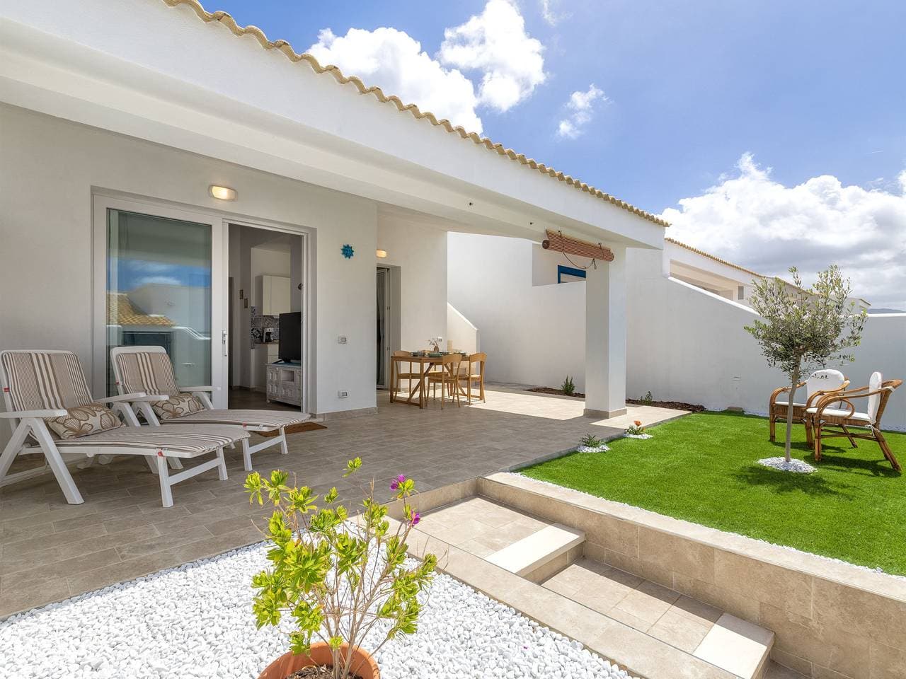 House Rosmarino 1