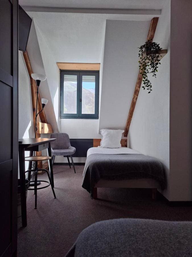 Foto 4 von 13: Double Room - Disability Access
