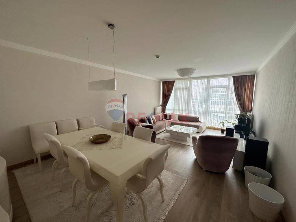Foto 2 von 5: One-Bedroom Apartment