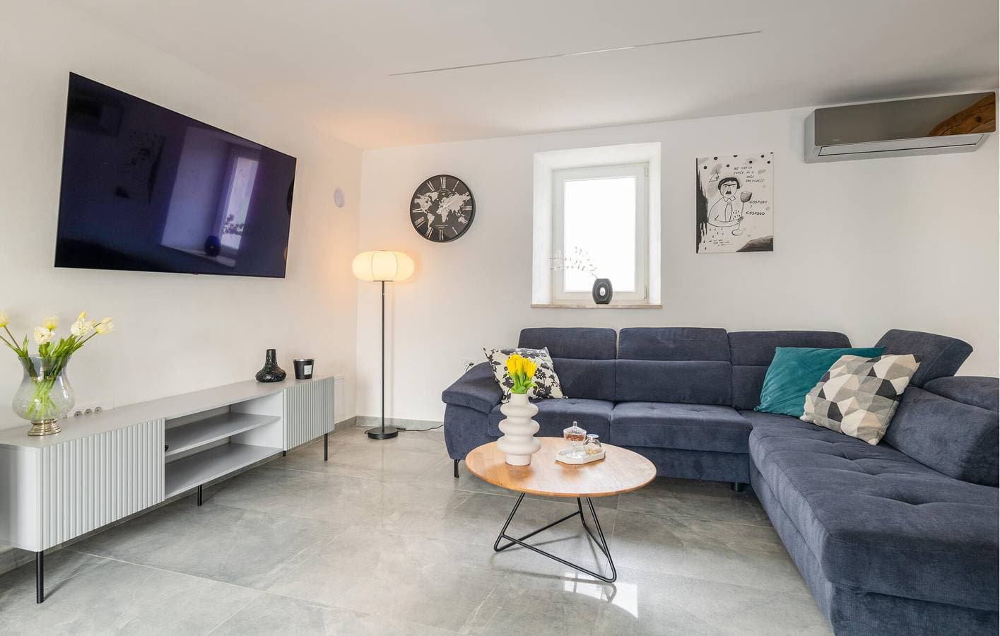 Foto 2 von 24: Gemütliche 100 m² große Ferienwohnung mit Pool, Terrasse und WLAN in der Nähe von Kanfanar