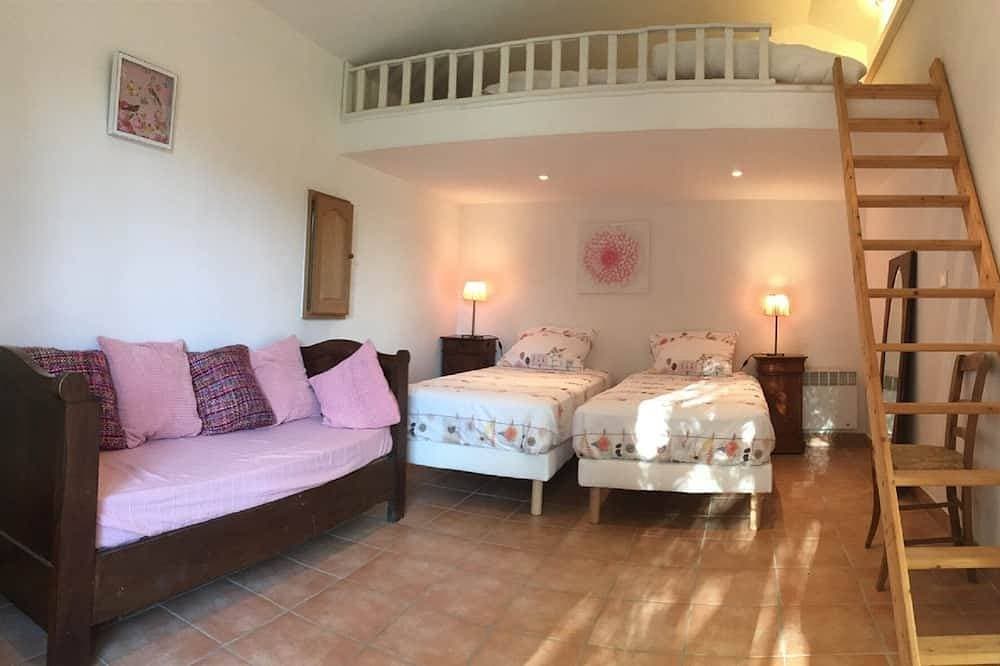 Foto 4 von 30: Charming house with air conditioning 5P+cottage +5P Heated pool Setting Provence