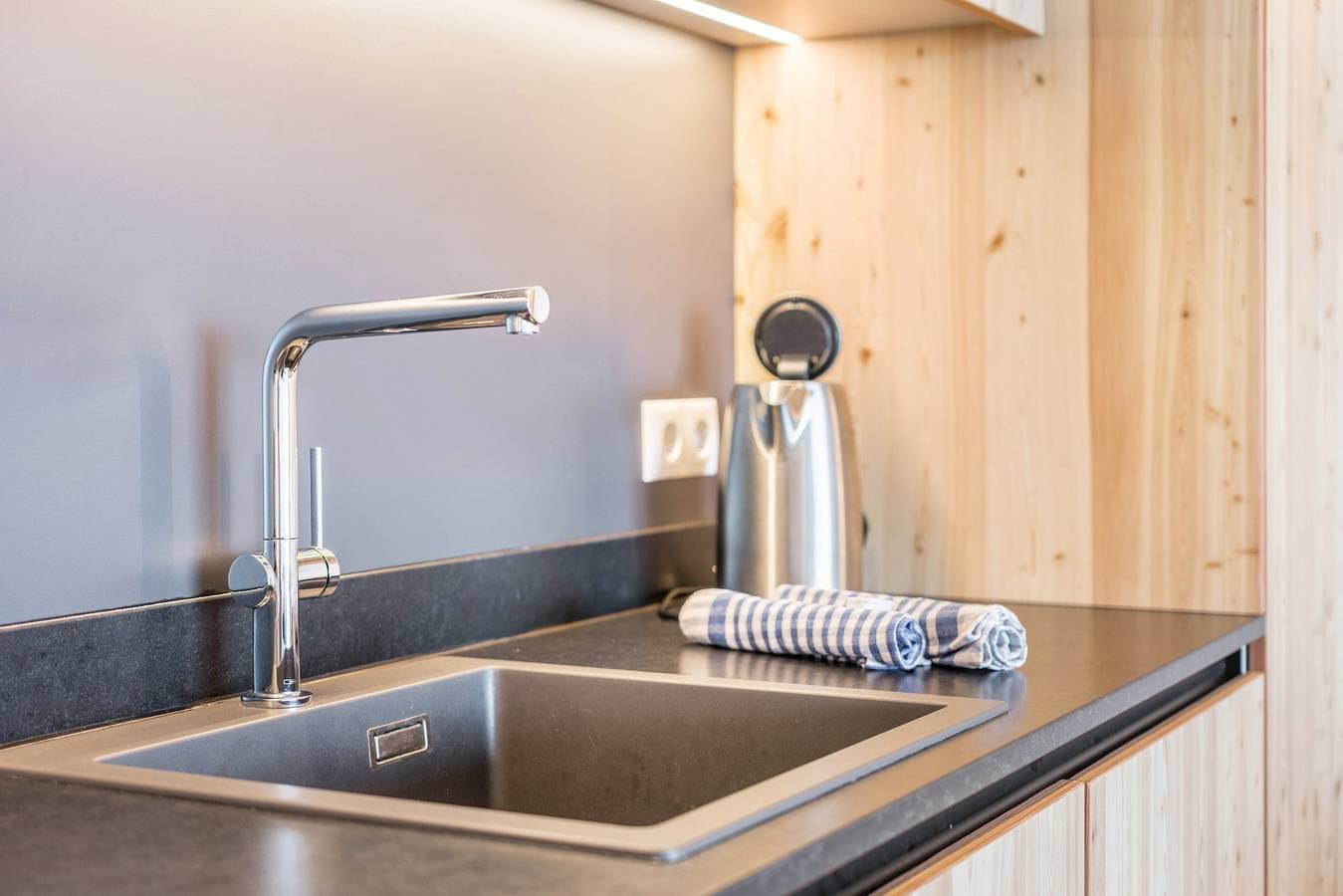 Foto 13 von 34: Schöne Ferienwohnung "Aura Chalets Nr 1" mit Bergblick, WLAN & Garten