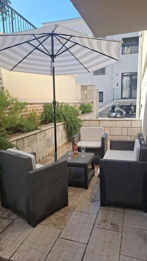 Foto 4 von 31: Studio with Terrace