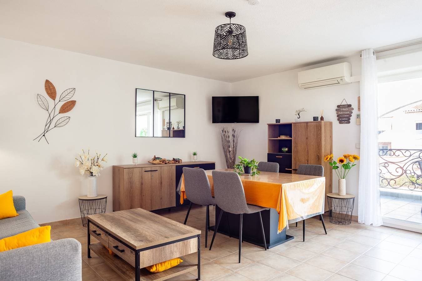 Foto 4 von 24: Apartment „T2 Entièrement Rénové“ mit privater Terrasse, Balkon und Klimaanlage