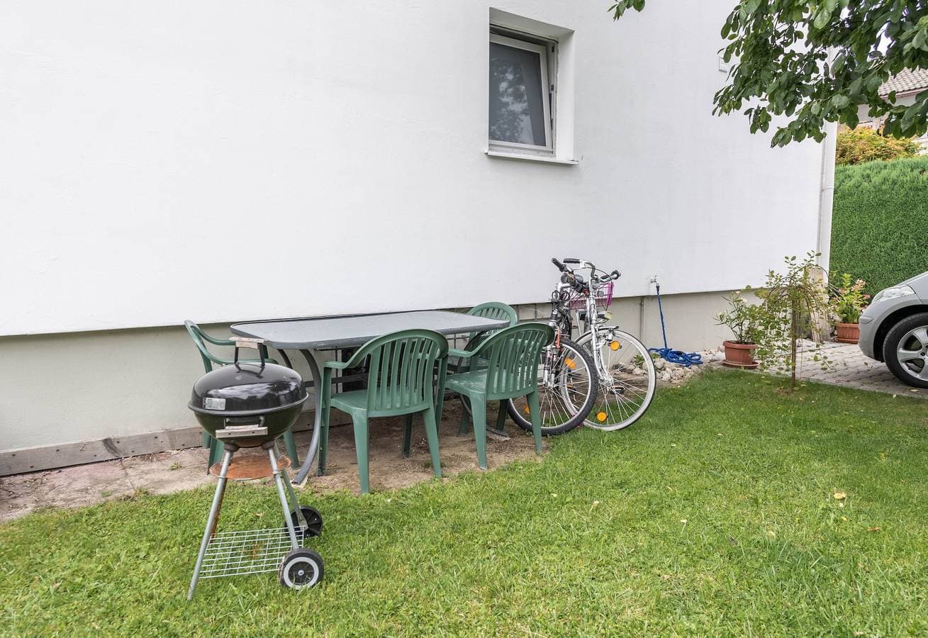 Foto 11 von 15: Gemütliche Ferienwohnung Ferienhaus "Schild" mit Garten & Bergblick