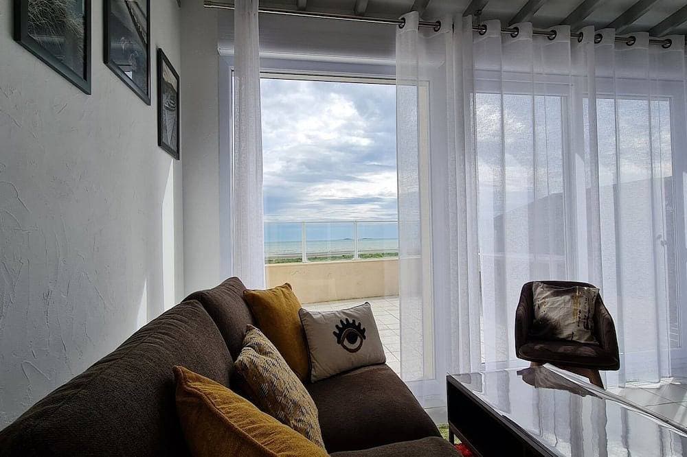 Foto 10 von 17: Les Embruns Vacation Rental: The Sea at Your Feet