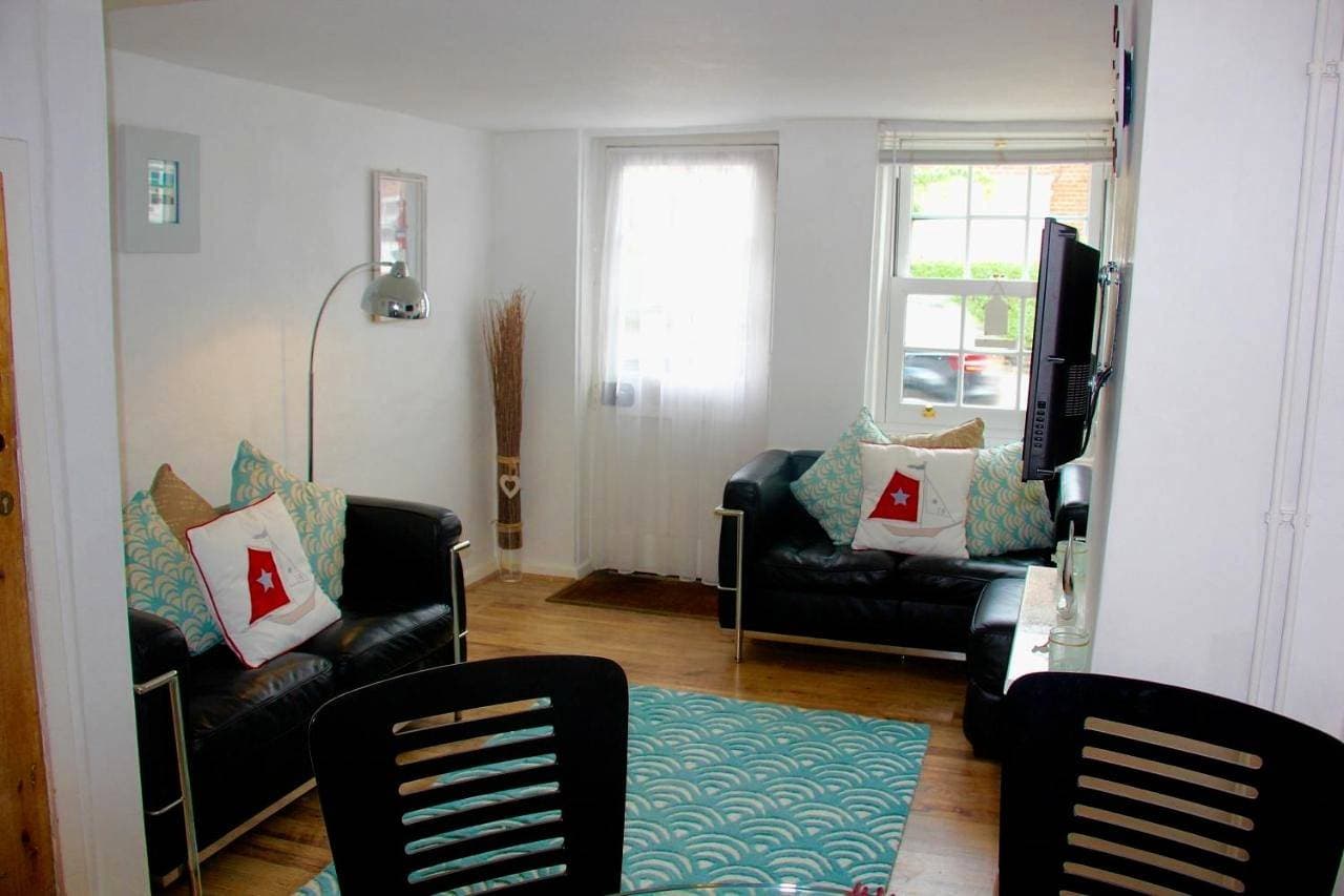 Foto 5 von 5: Three-Bedroom House