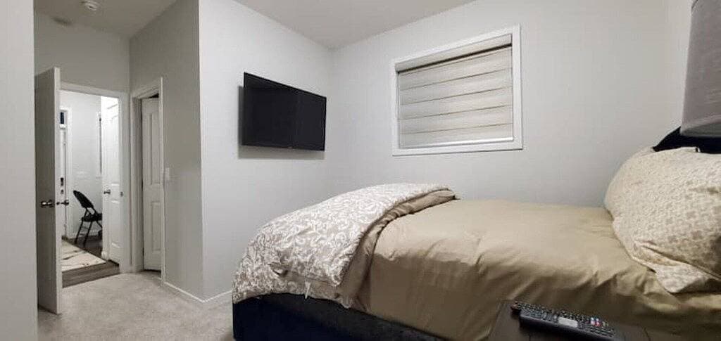 Foto 5 von 6: Delightful 1-Bedroom Private Suite in a New Home
