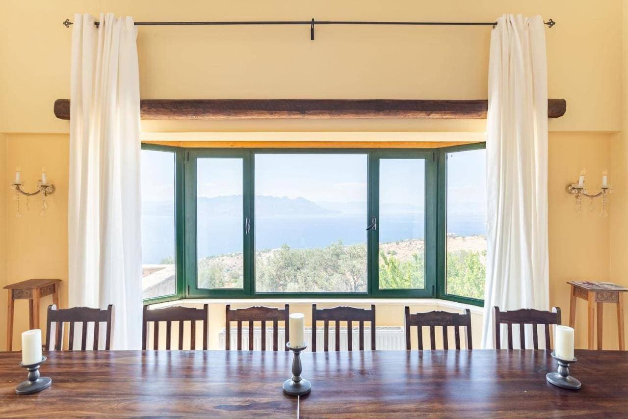 Foto 12 von 51: Villa Archangelos Aegina